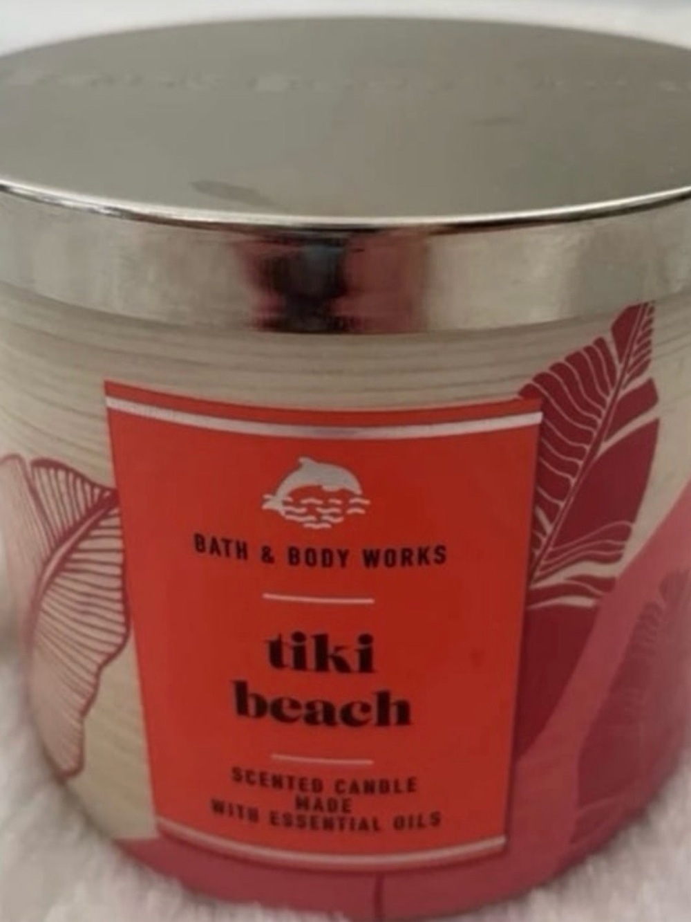 Bath & Body Works Tiki Beach Candle - Coral